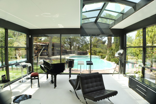 La solution d'extension d'Espace Lounge repose sur une toiture isolante autoportante (brevet Inpi) ©Espace Lounge